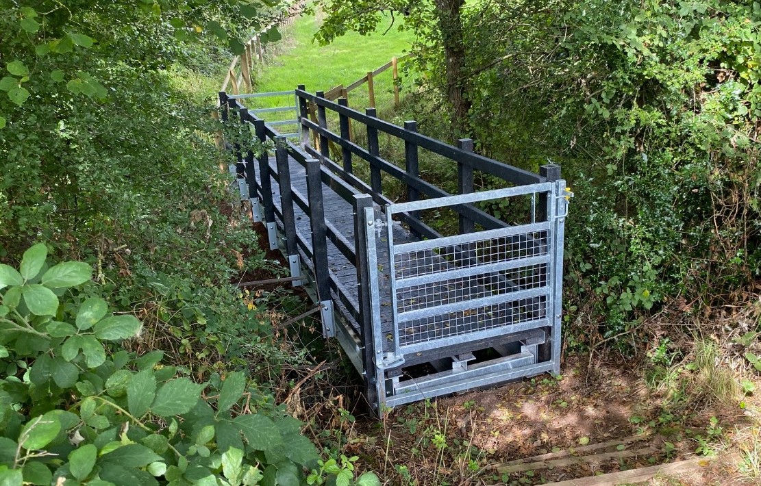 New footbridge in The Hendre